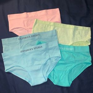 NWOT VS Underwears